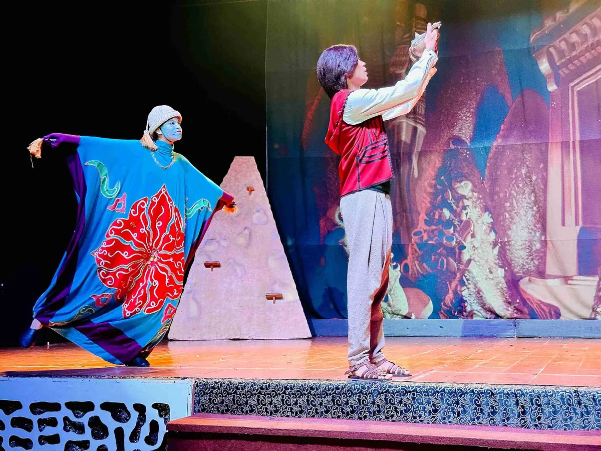 Apresentação de teatro infantil no palco do Enotel Porto de Galinhas